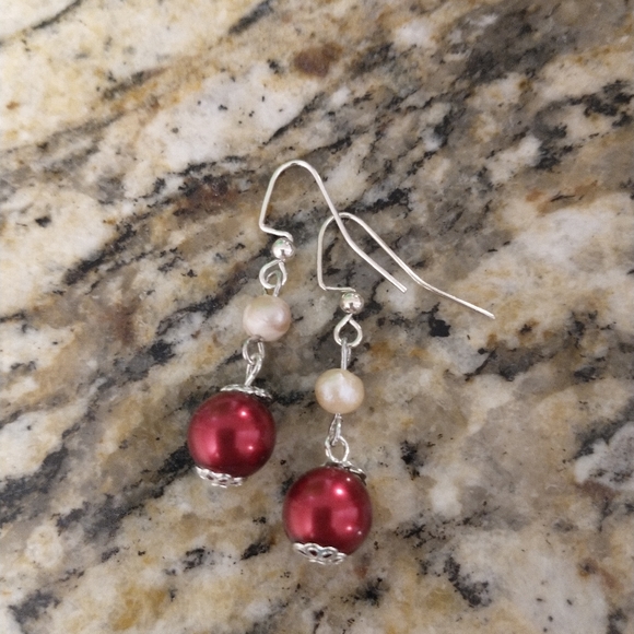 Earrings - Picture 2 of 10